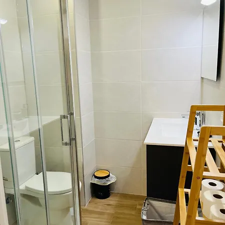 Apartment Modern Center