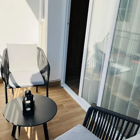 Apartment Modern Center